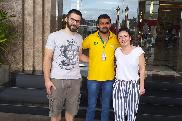 Sri Lanka Tour with Chauffeur Guide (Driver Guide in Sri Lanka) - Photo 1 of 15